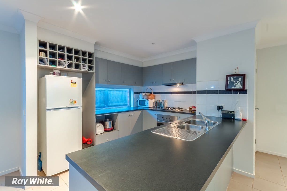 35 Galeff Avenue, TRUGANINA VIC 3029, Truganina - Thumbnail 4