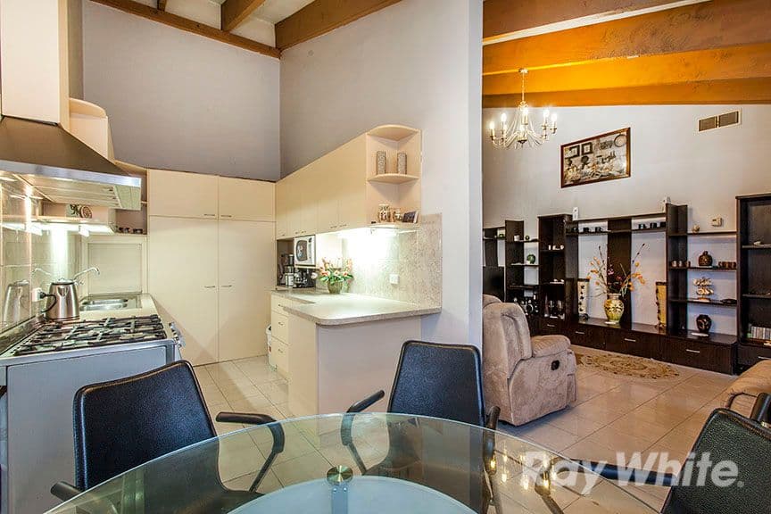 2 Bernay Court, Springvale South VIC 3172, Springvale South - Thumbnail 4
