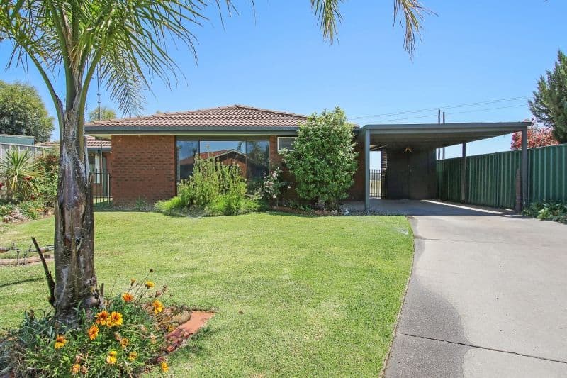 5 Paradise Court, Oakhurst - Image 1