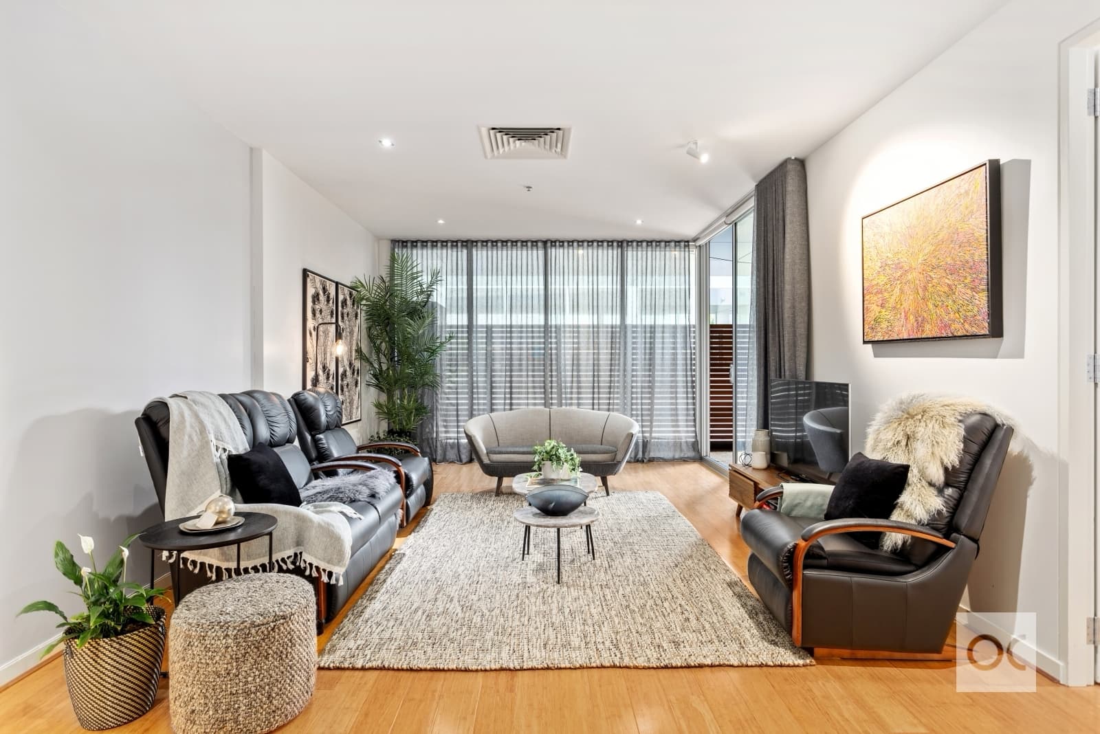 11/4-8 Charles Street, Adelaide - Thumbnail 2