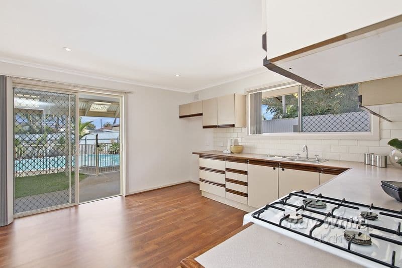 17 Armstrong Crescent, Modbury North SA 5092, Modbury North - Thumbnail 4