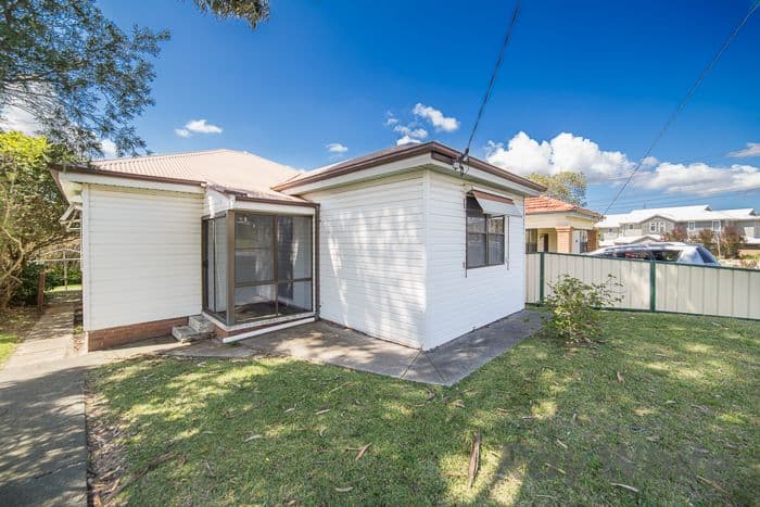 61 Douglas Street, WALLSEND NSW 2287, Wallsend - Thumbnail 4