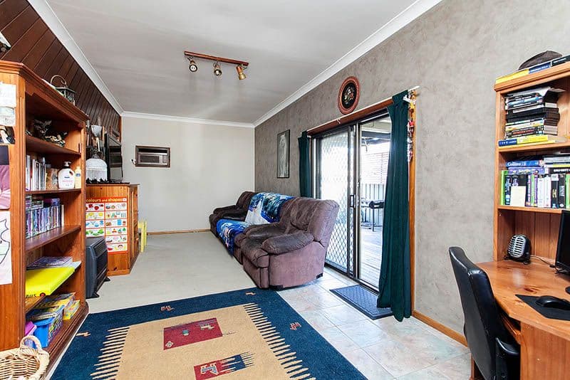 15 Madden Street, OAK FLATS NSW 2529, Oak Flats - Thumbnail 2