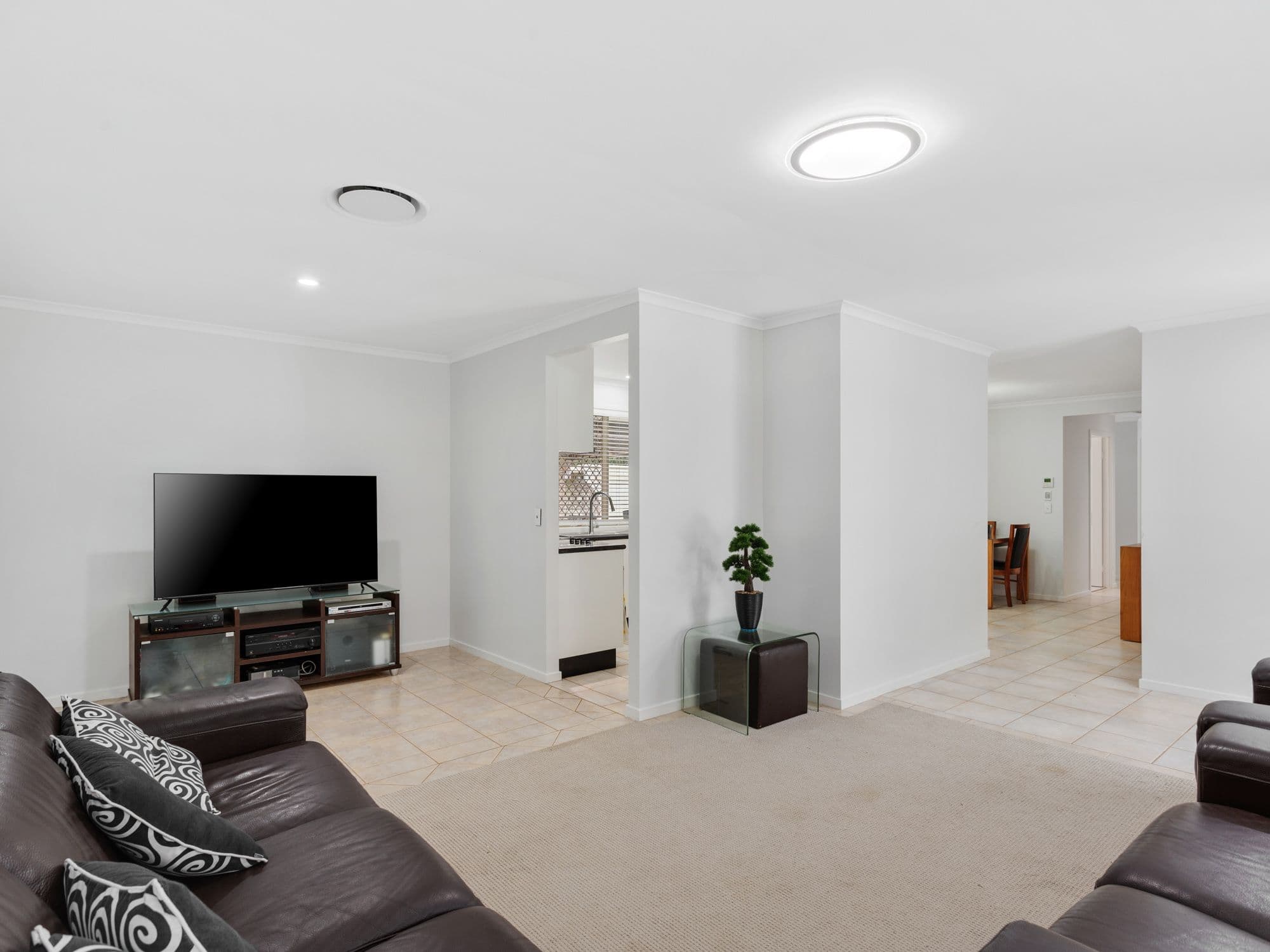 3 Grimsdyke Court, Molendinar QLD 4214, Molendinar - Thumbnail 8