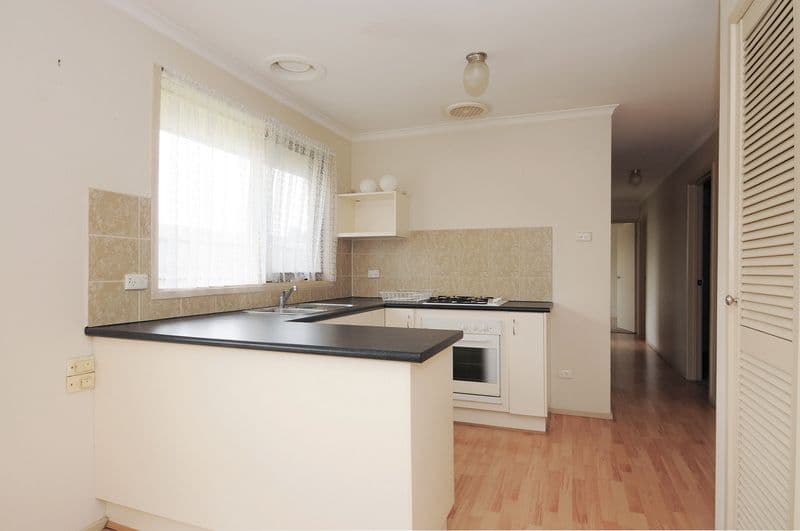 13 Honeyeater Place, CARRUM DOWNS VIC 3201, Carrum Downs - Thumbnail 4