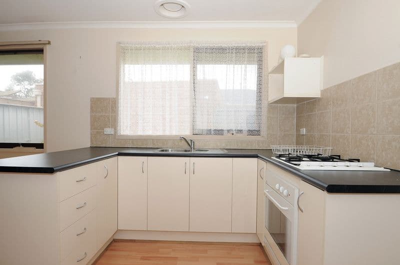 13 Honeyeater Place, CARRUM DOWNS VIC 3201, Carrum Downs - Thumbnail 5