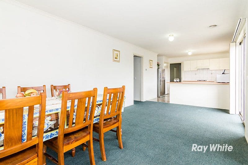 63 Scarborough Avenue, Cranbourne West VIC 3977, Cranbourne West - Thumbnail 3
