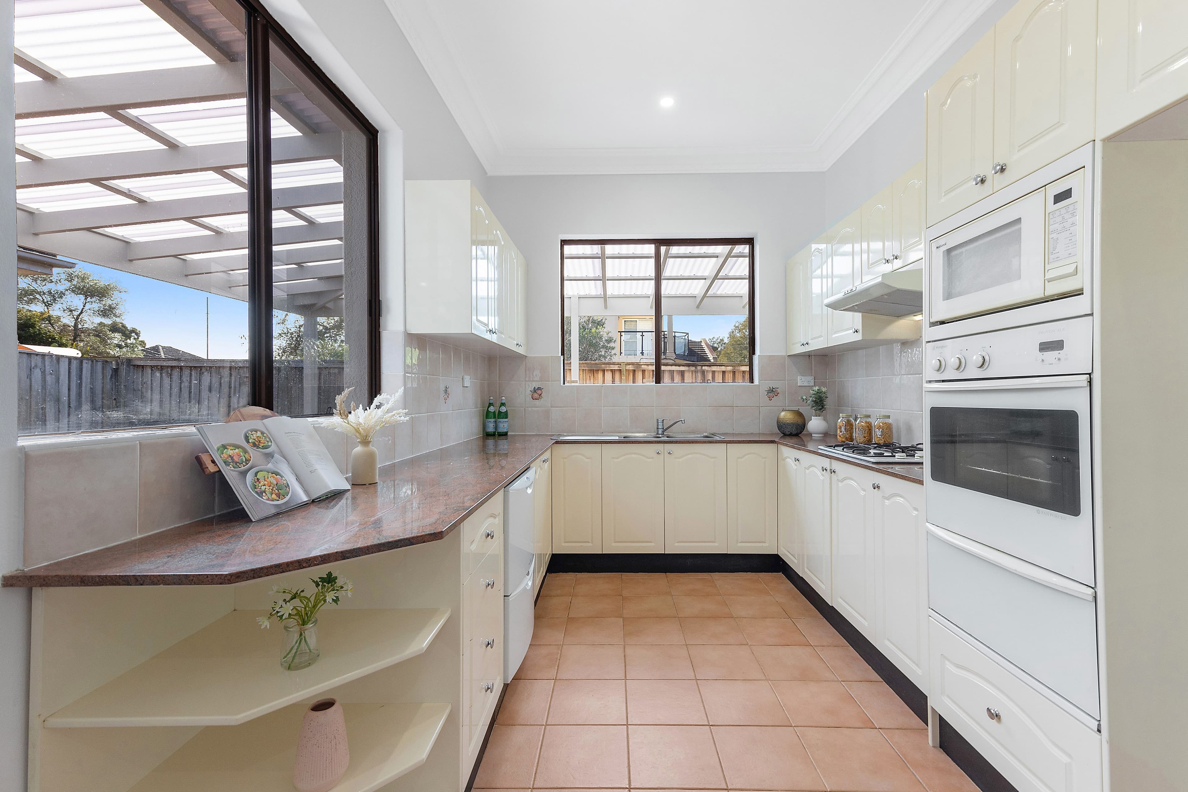 2/33 Cambridge Street, Willoughby NSW 2068, Willoughby - Thumbnail 4
