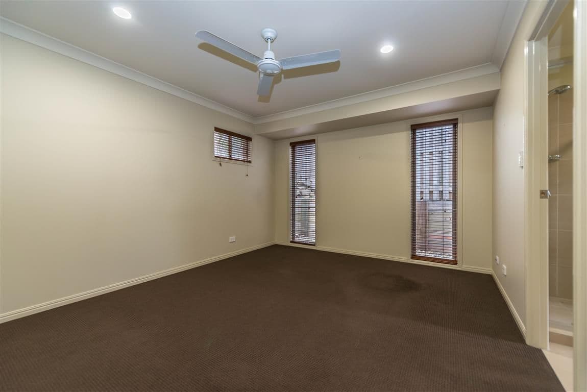 10 Isdell Court, UPPER COOMERA QLD 4209, Upper Coomera - Thumbnail 6