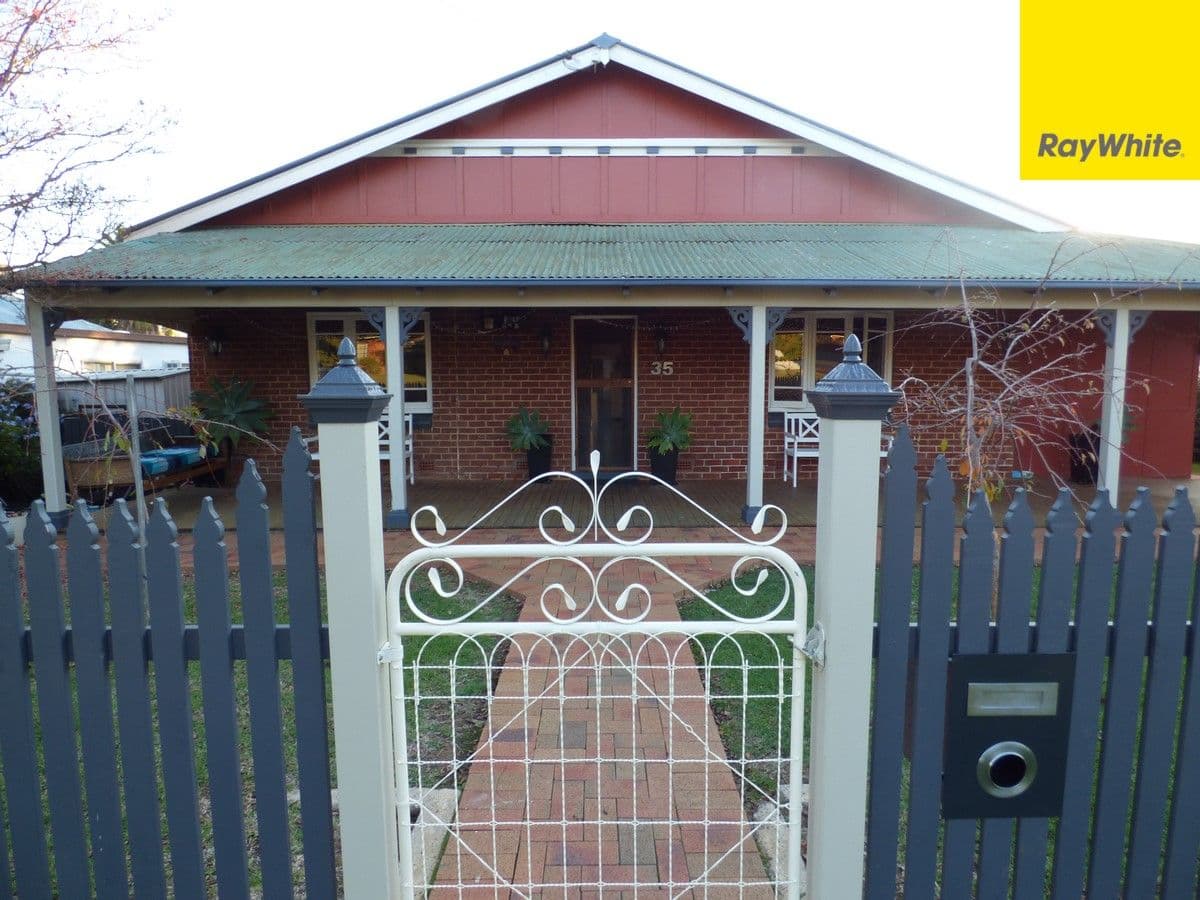 35 Clement Street, Forbes - Image 1