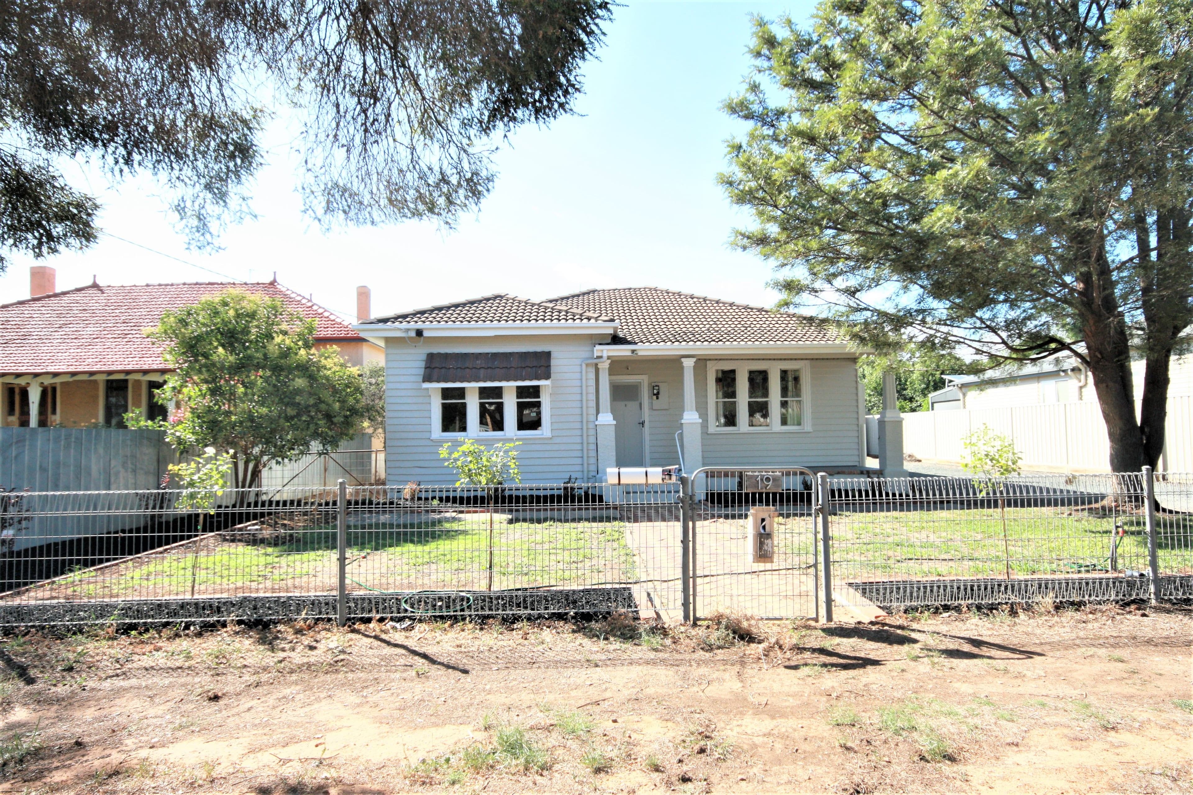19 Mackay Street, Rochester VIC 3561, Rochester - Thumbnail 2