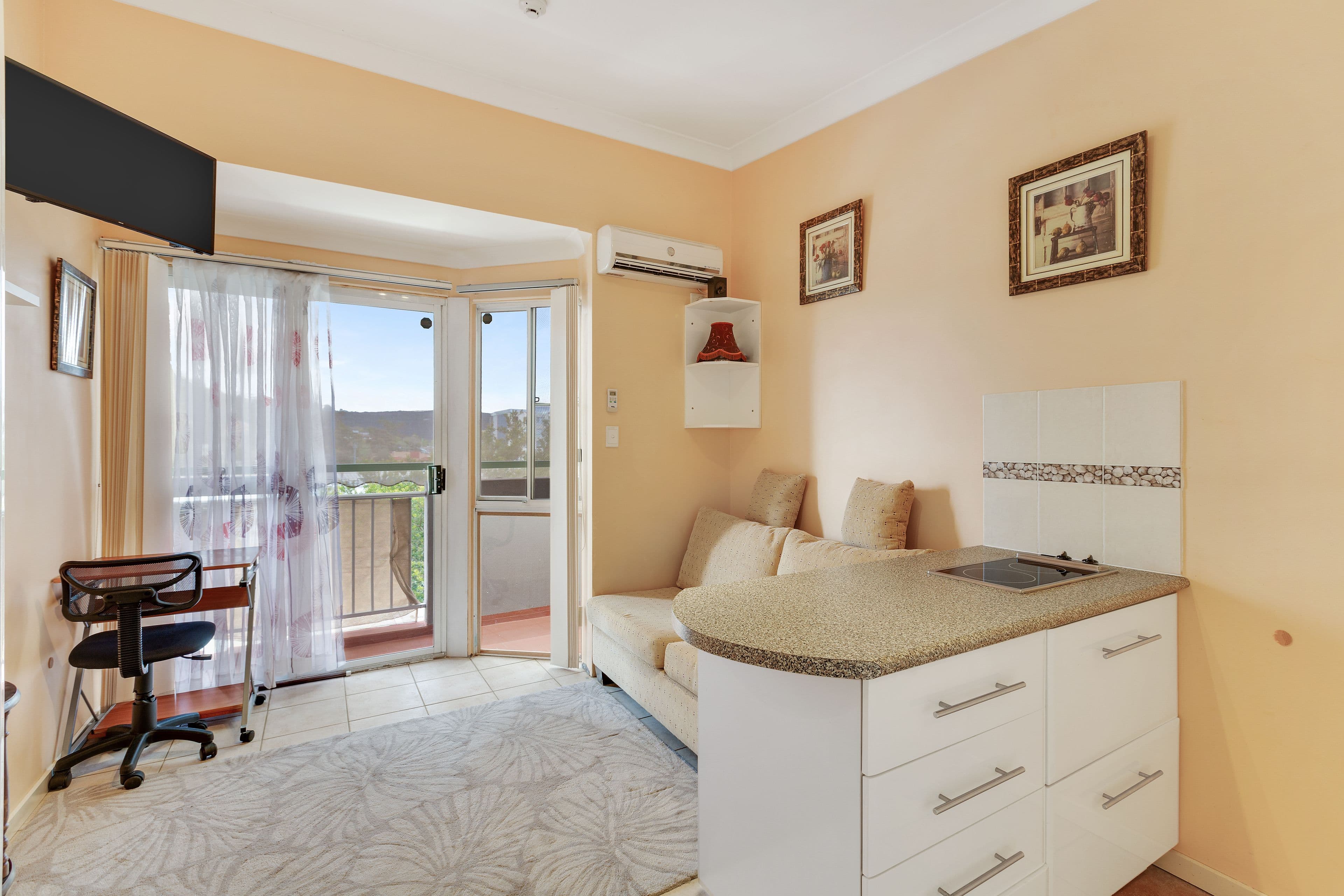 142 Faunce Street, Gosford NSW 2250, Gosford - Thumbnail 4