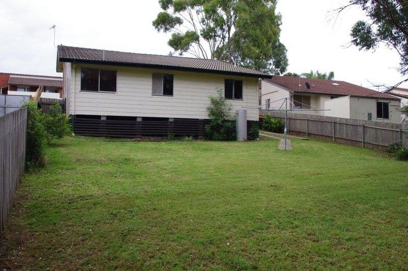 34 Clematis Crescent, BARRACK HEIGHTS NSW 2528, Barrack Heights - Thumbnail 2