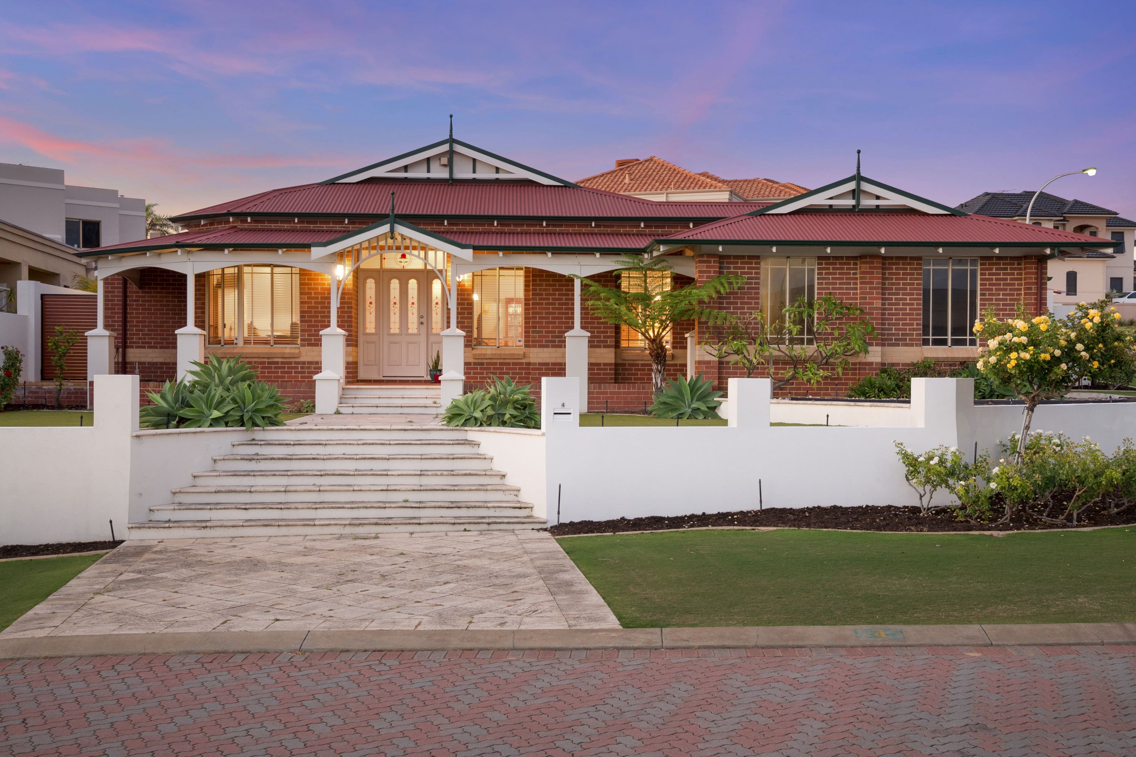 4 Minden Rise, Sorrento WA 6020, Sorrento - Thumbnail 2