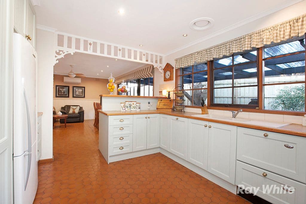 5 Birkdale Close, Wantirna VIC 3152, Wantirna - Thumbnail 4