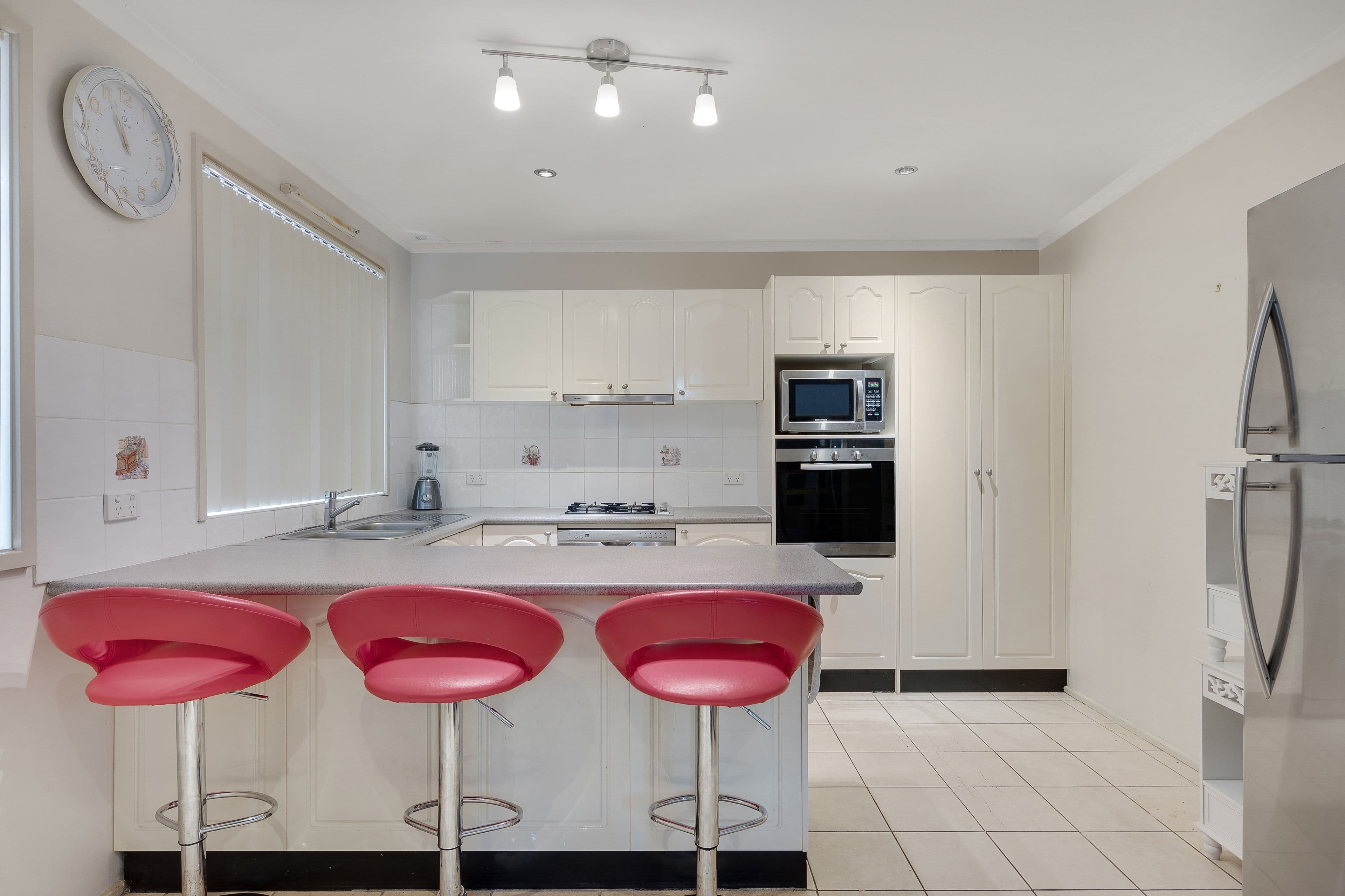10 Salamaua Place, Glenfield - Thumbnail 3