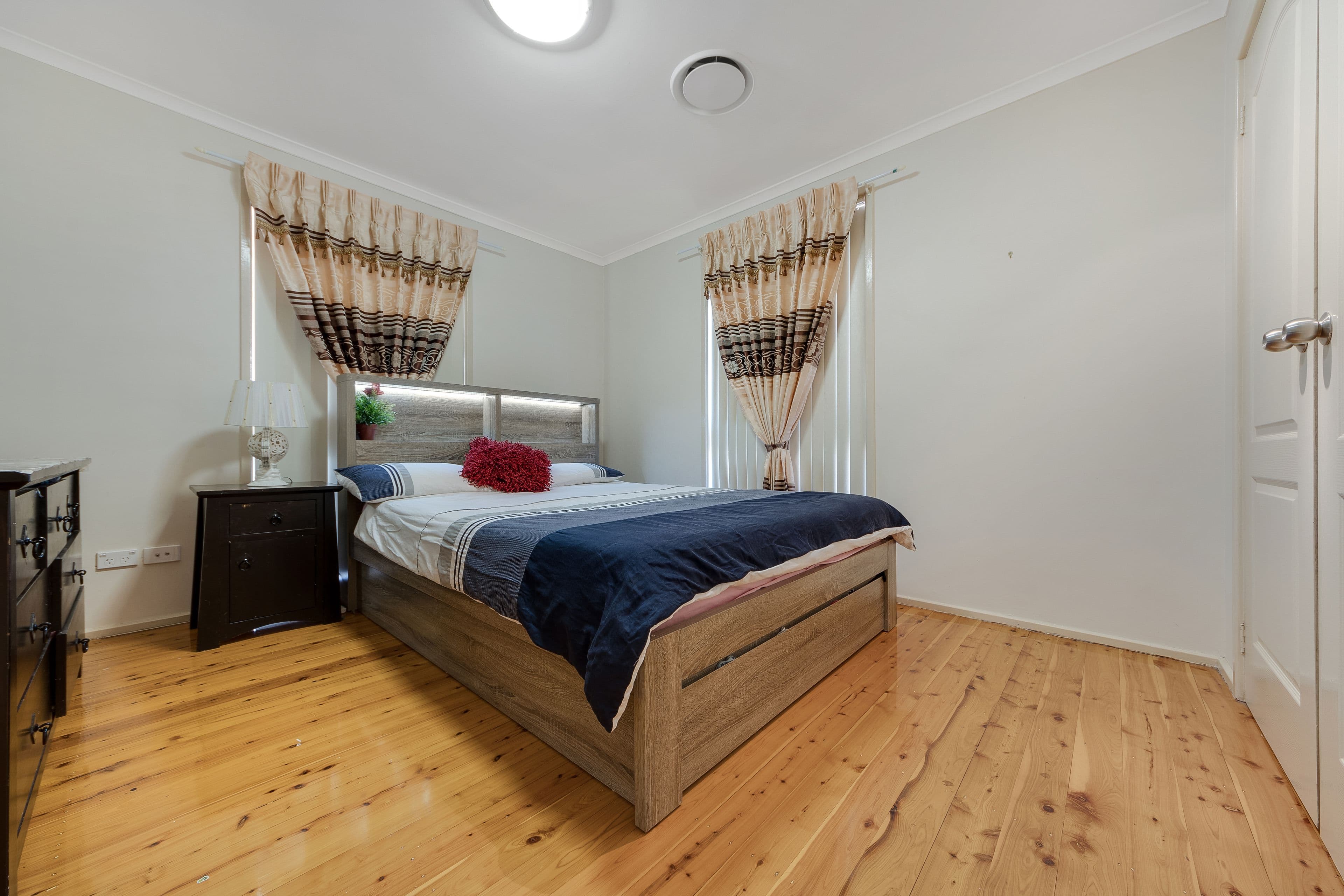 10 Salamaua Place, Glenfield - Thumbnail 6