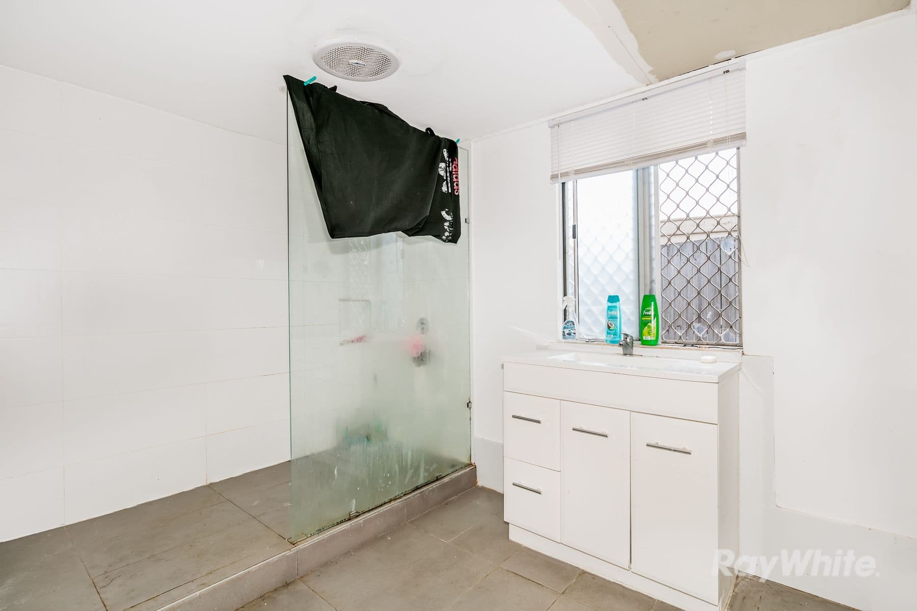 3 Laurel Street, Woodridge QLD 4114, Woodridge - Thumbnail 4