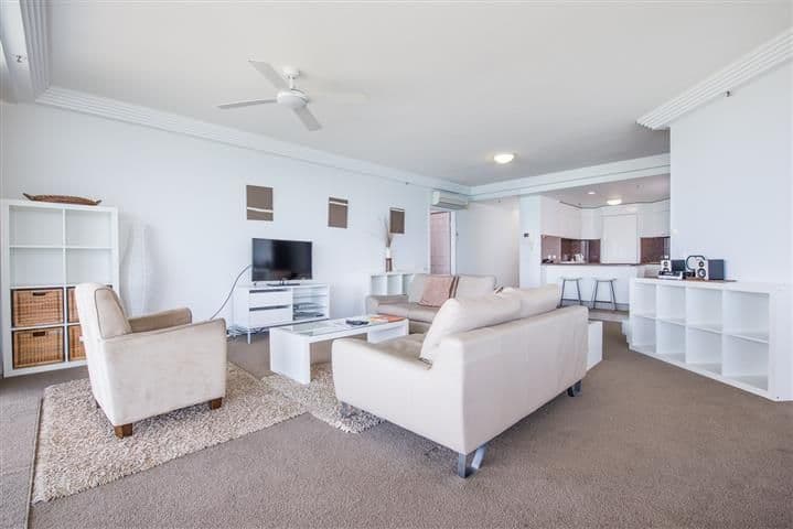 83 'Carmel by the Sea' 177 Old Burleigh Road, Broadbeach QLD 4218, Broadbeach - Thumbnail 4
