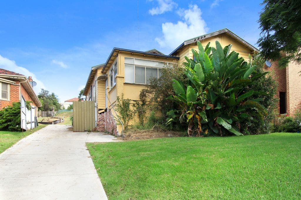 37 Rawlinson Avenue, Wollongong NSW 2500, Wollongong - Image 1