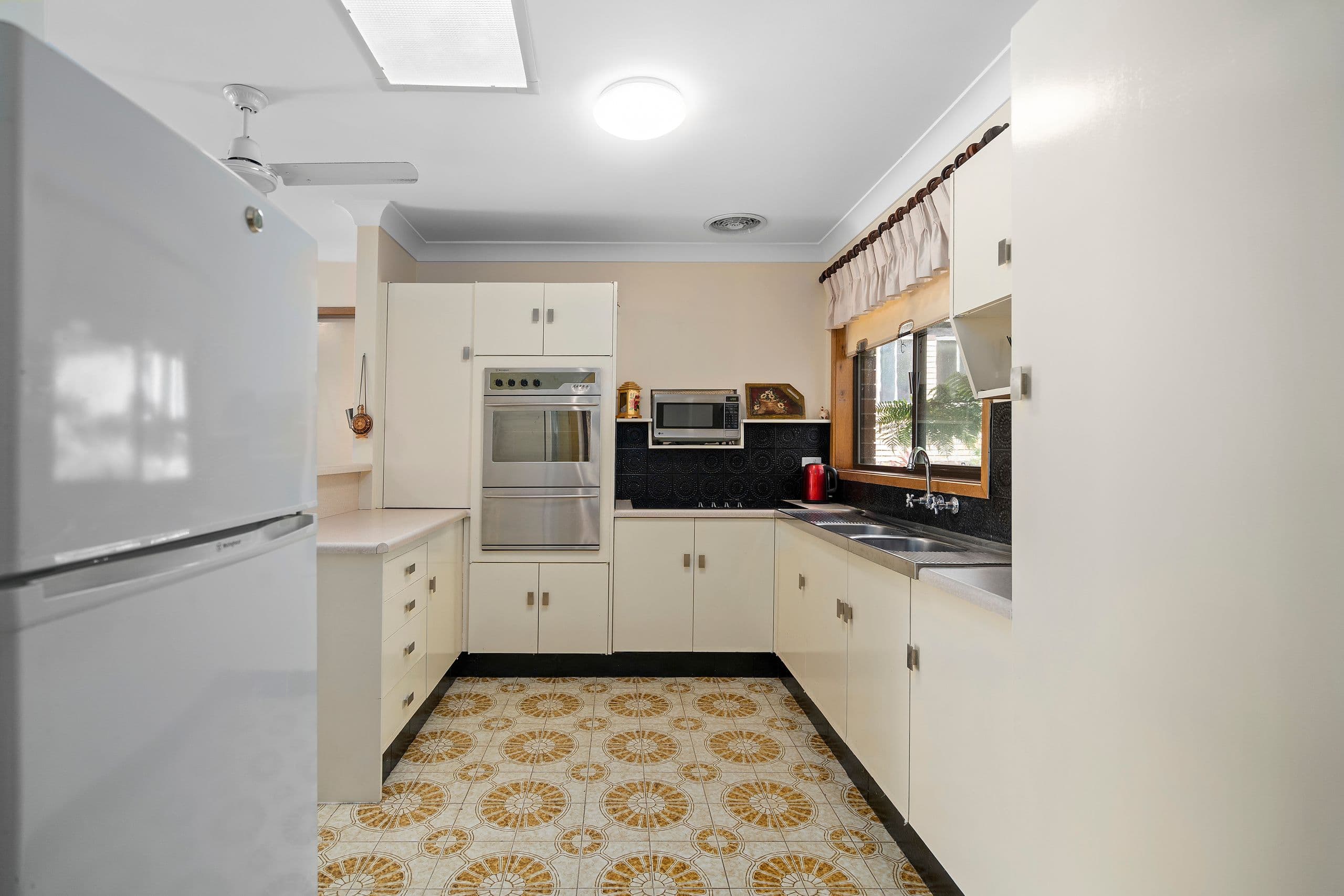 5 Numidia Street, Currumbin Waters QLD 4223, Currumbin Waters - Thumbnail 5