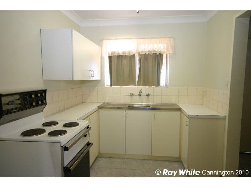 98 Girraween Street, ARMADALE WA 6112, Armadale - Thumbnail 2