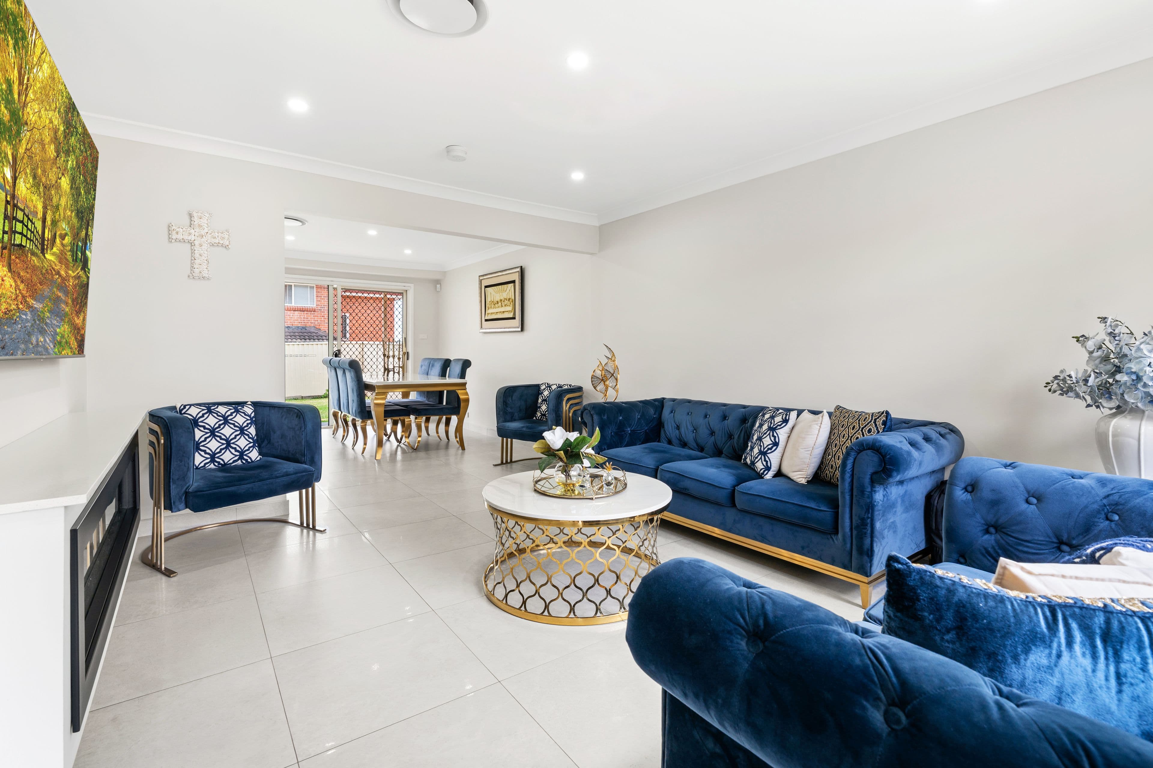 84 Scottsdale Circuit, West Hoxton NSW 2171, West Hoxton - Thumbnail 2