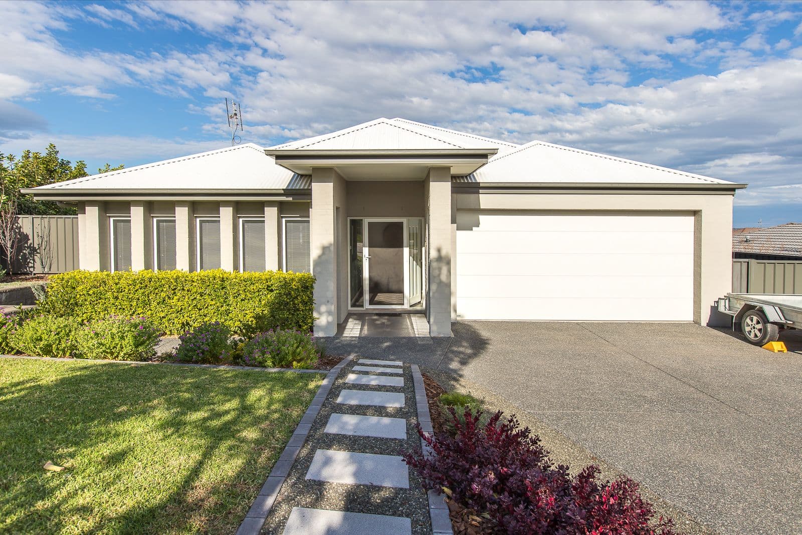 12 Hooghly Avenue, Cameron Park - Image 1