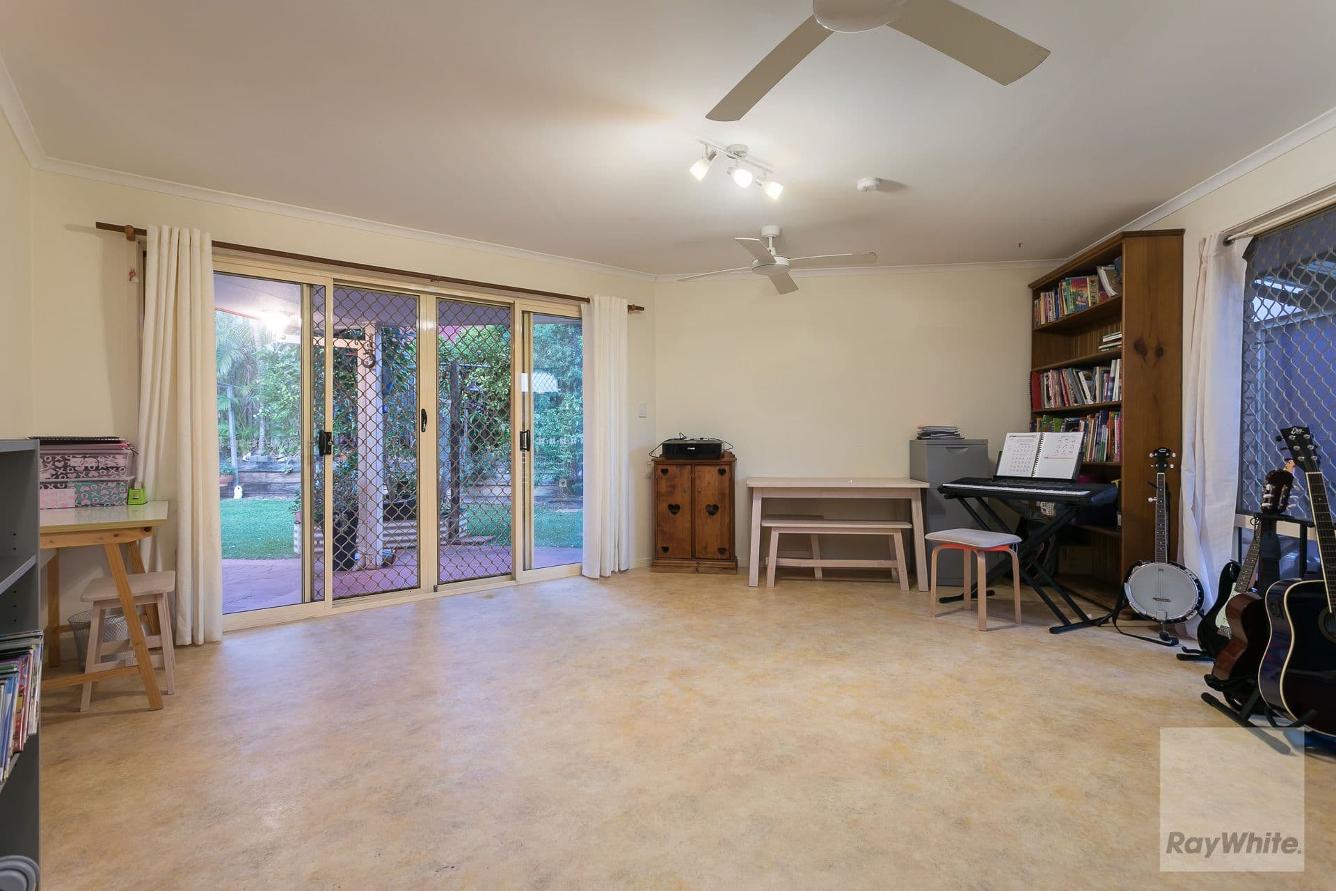 79 Salisbury Street, Redland Bay QLD 4165, Redland Bay - Thumbnail 8