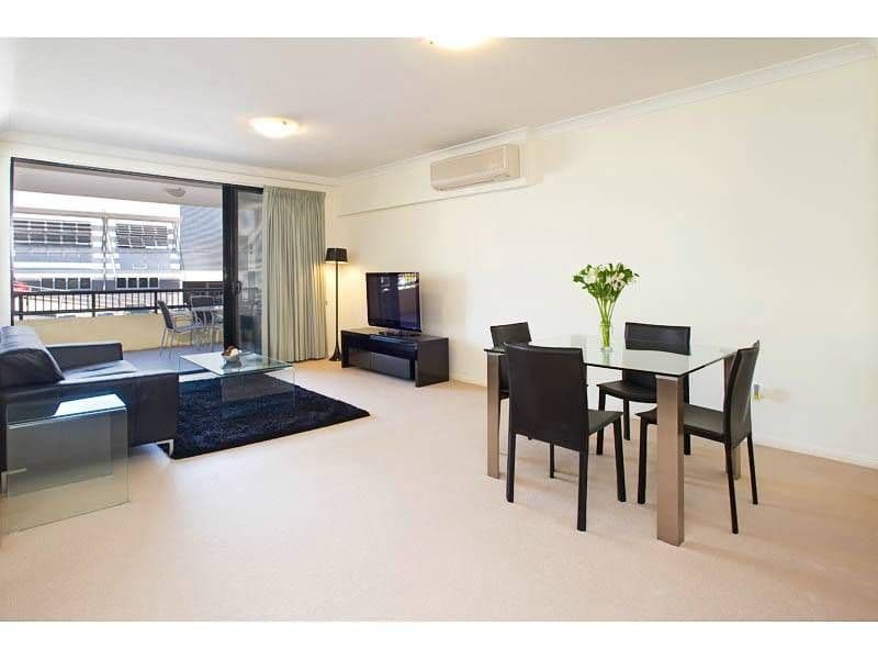 20  Norton Street, UPPER MOUNT GRAVATT QLD 4122, Upper Mount Gravatt - Thumbnail 3
