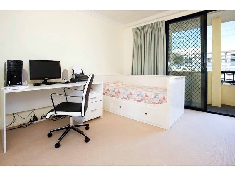 20  Norton Street, UPPER MOUNT GRAVATT QLD 4122, Upper Mount Gravatt - Thumbnail 6