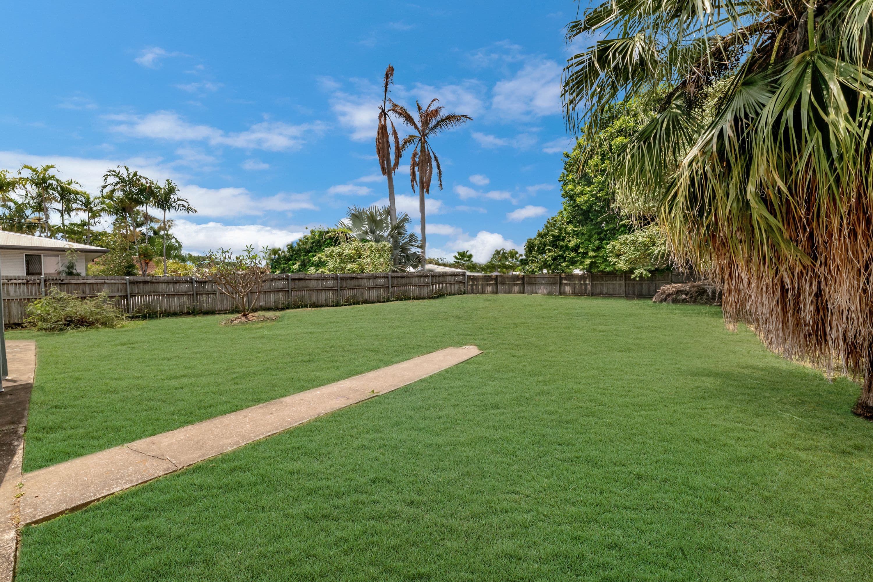 209 Thuringowa Drive, Kirwan QLD 4817, Kirwan - Thumbnail 8