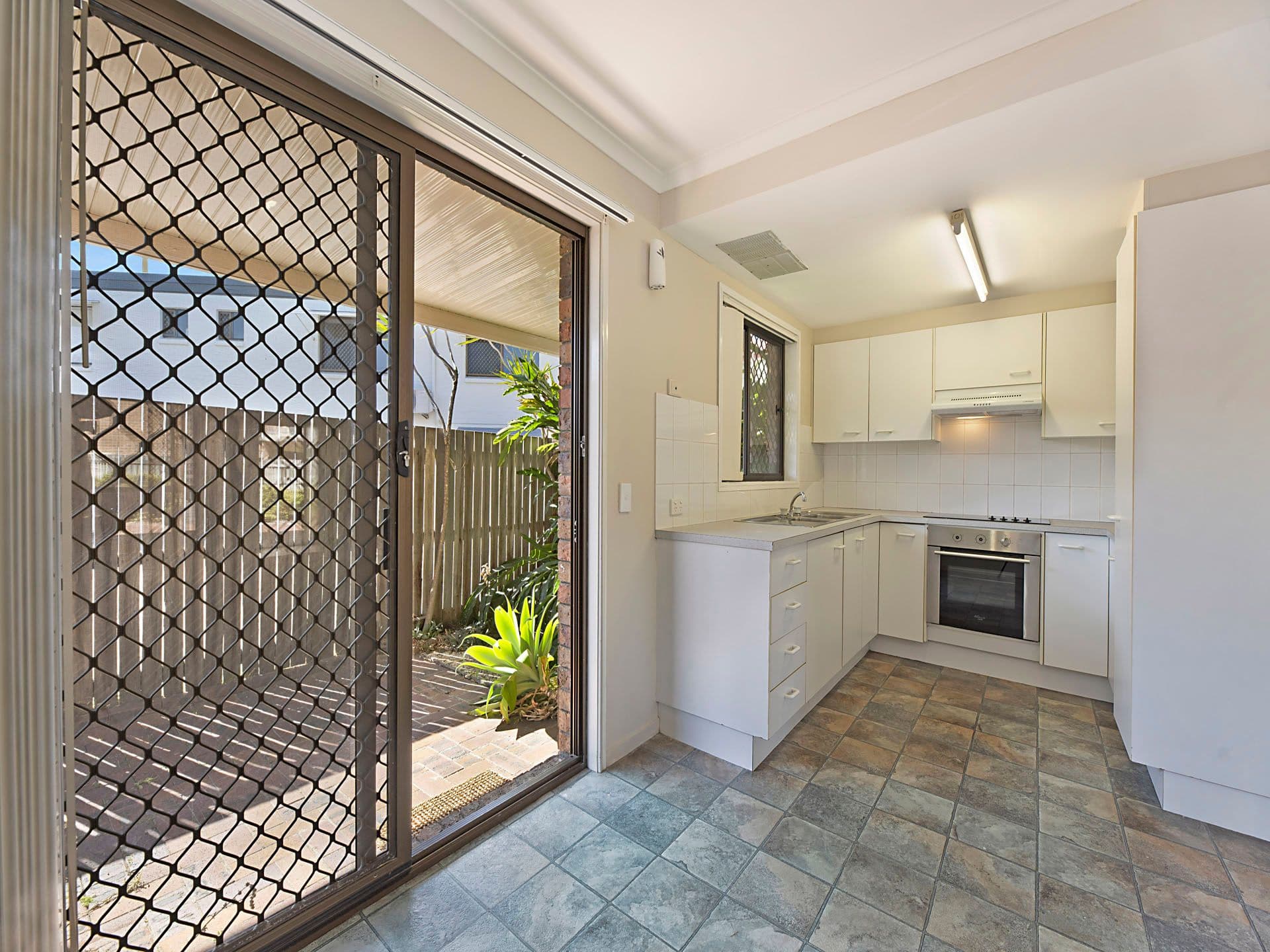 8 Corowa Court, Mooloolaba QLD 4557, Mooloolaba - Thumbnail 5