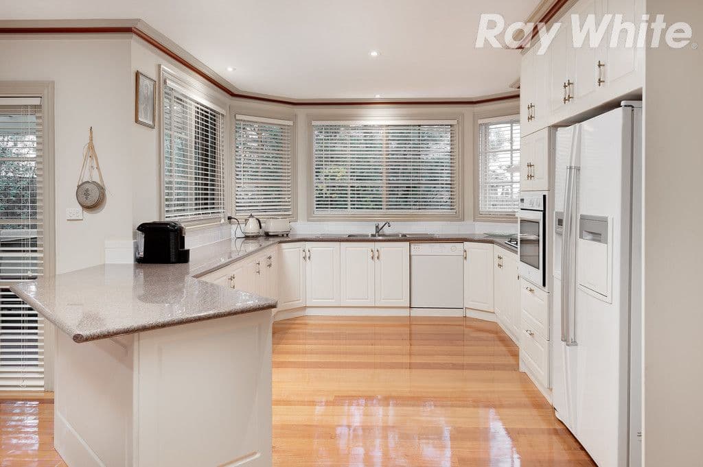 37 Woolnough Drive, Mill Park VIC 3082, Mill Park - Thumbnail 6