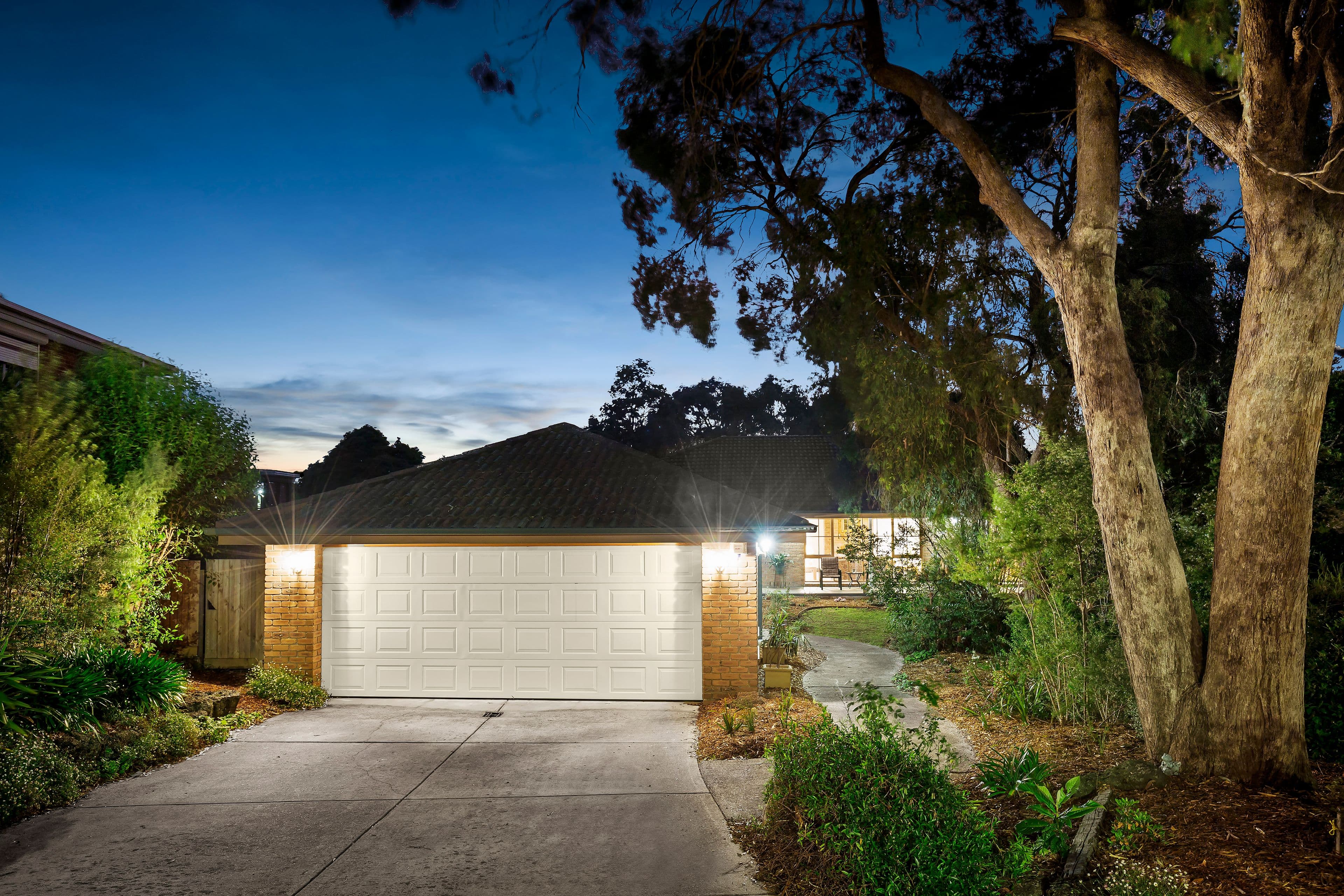25 Tetragona Quadrant, Rowville VIC 3178, Rowville - Thumbnail 2