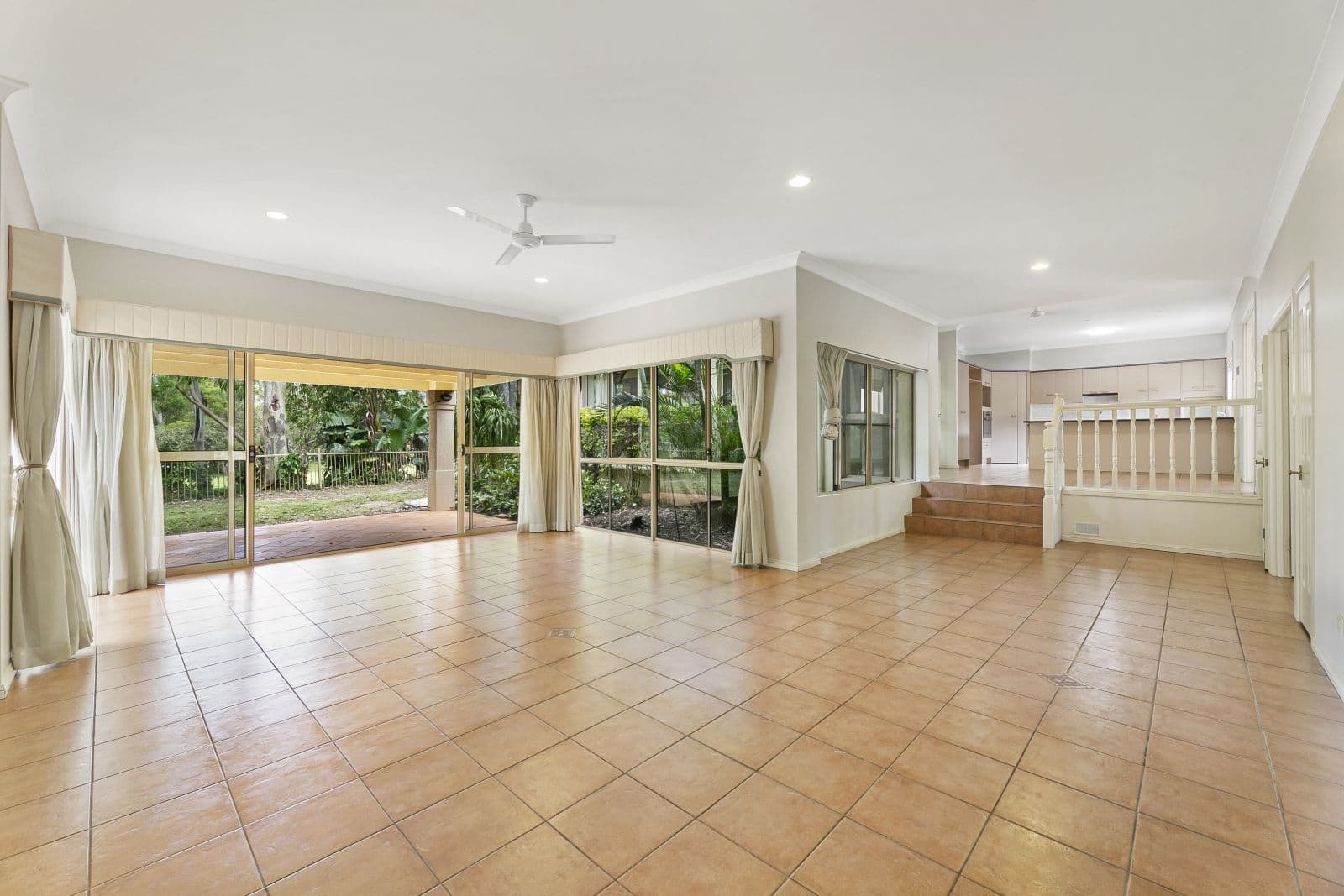 16 Waterwood Court, Arundel QLD 4214, Arundel - Thumbnail 6
