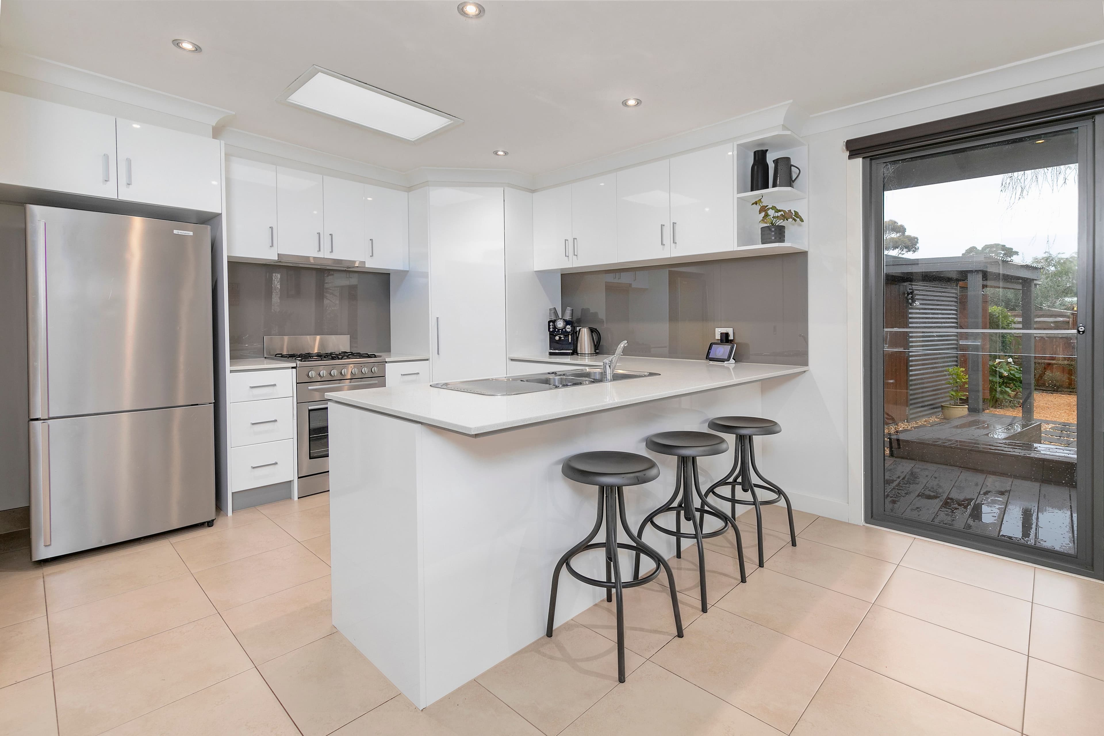28 Clovelly Avenue, Rosebud VIC 3939, Rosebud - Thumbnail 3