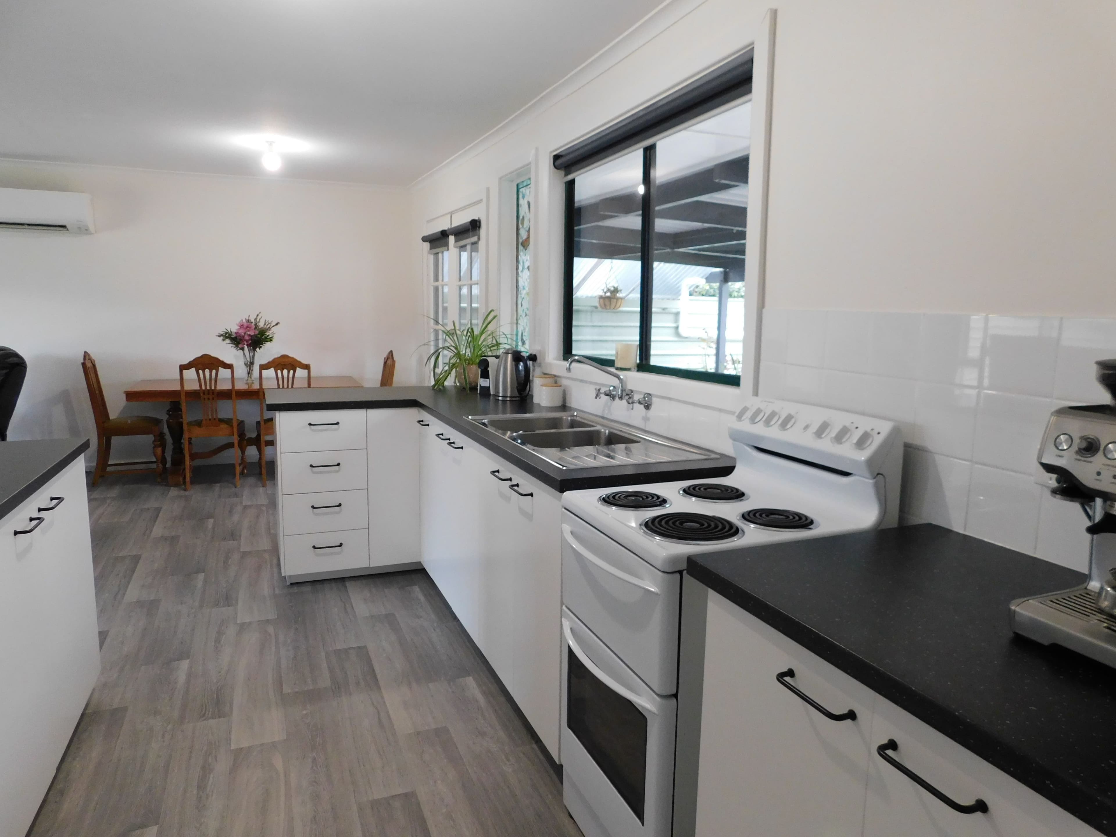 17 Bertha Street, Bordertown SA 5268, Bordertown - Thumbnail 5