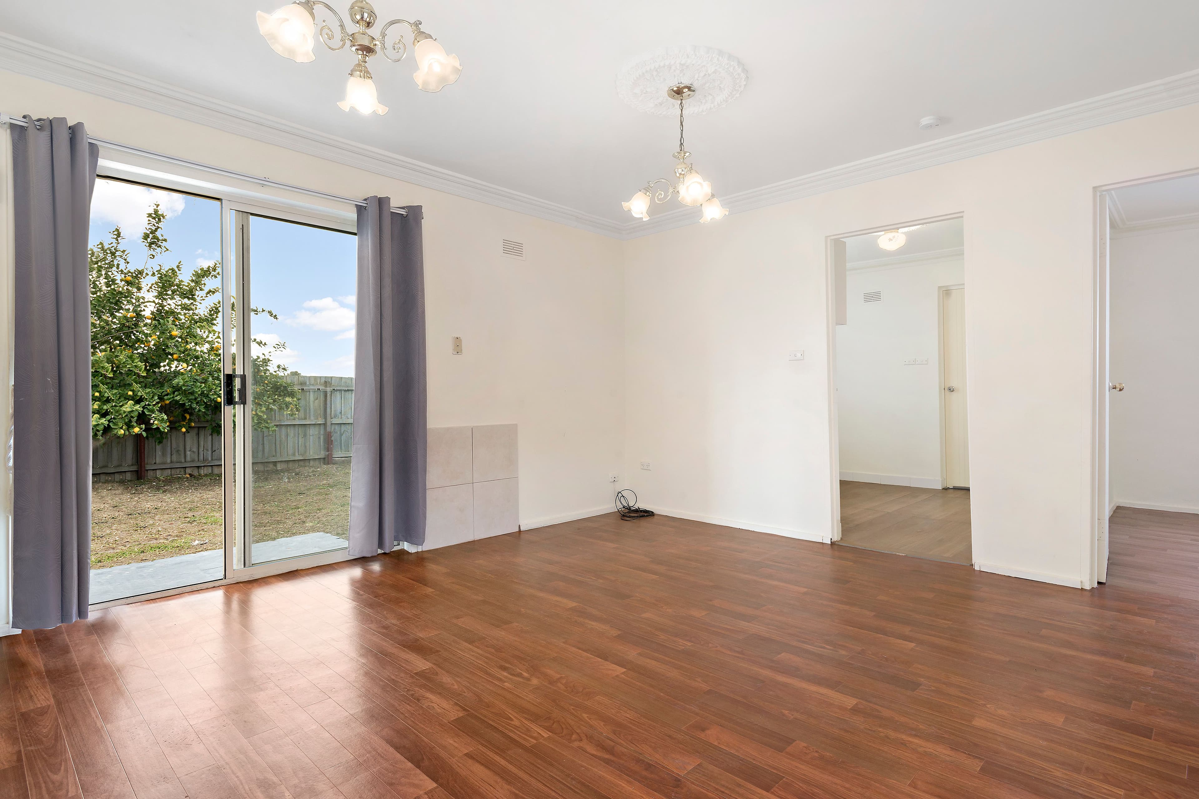 196 Darebin Drive, Lalor VIC 3075, Lalor - Thumbnail 3