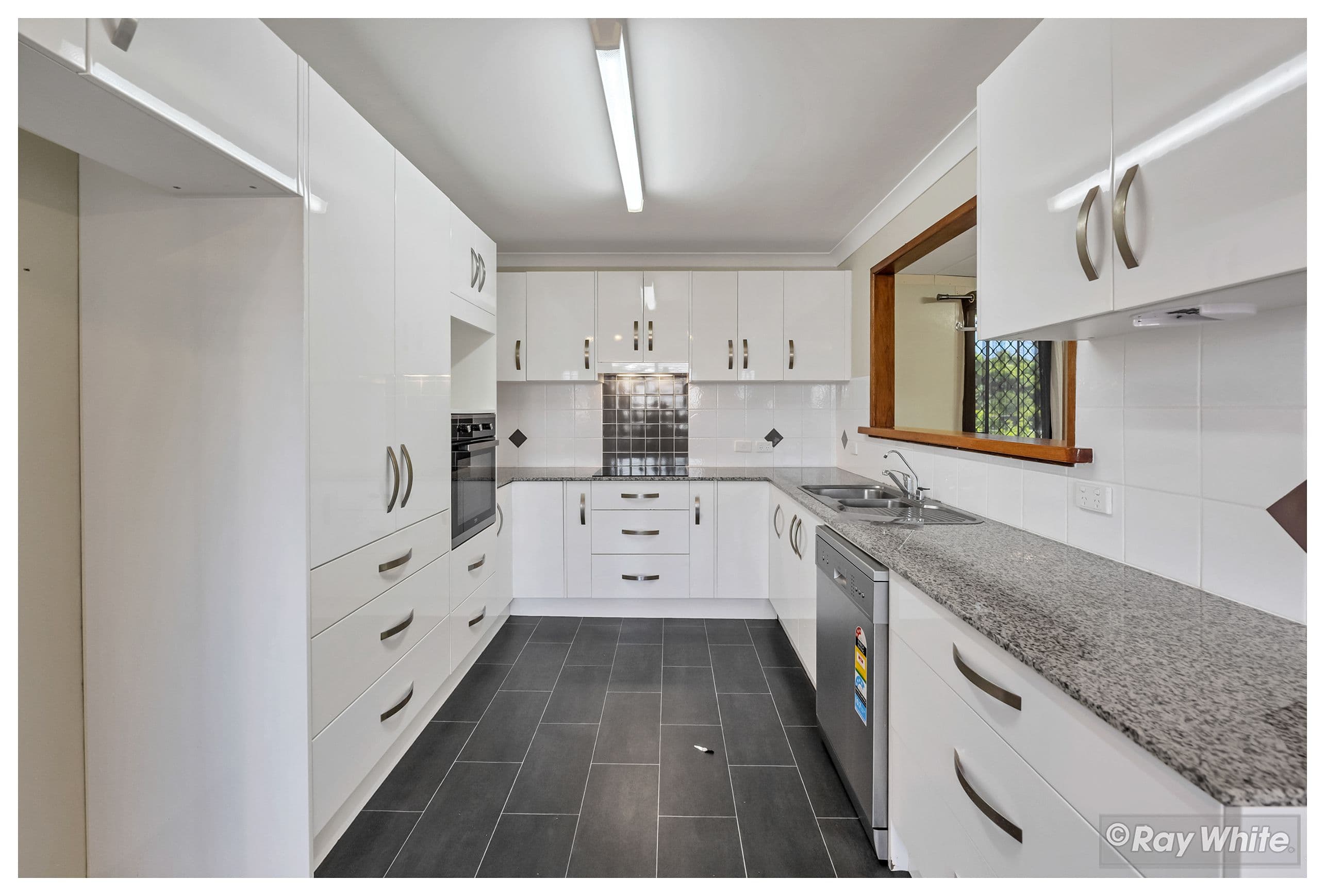 10 Dawes Street, Kawana QLD 4701, Kawana - Thumbnail 5