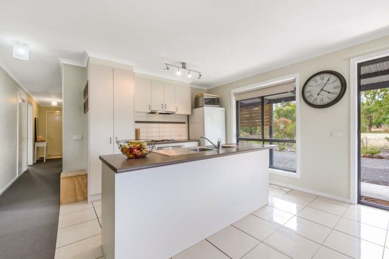 35 Sutherland Street, Lethbridge VIC 3332, Lethbridge - Thumbnail 4
