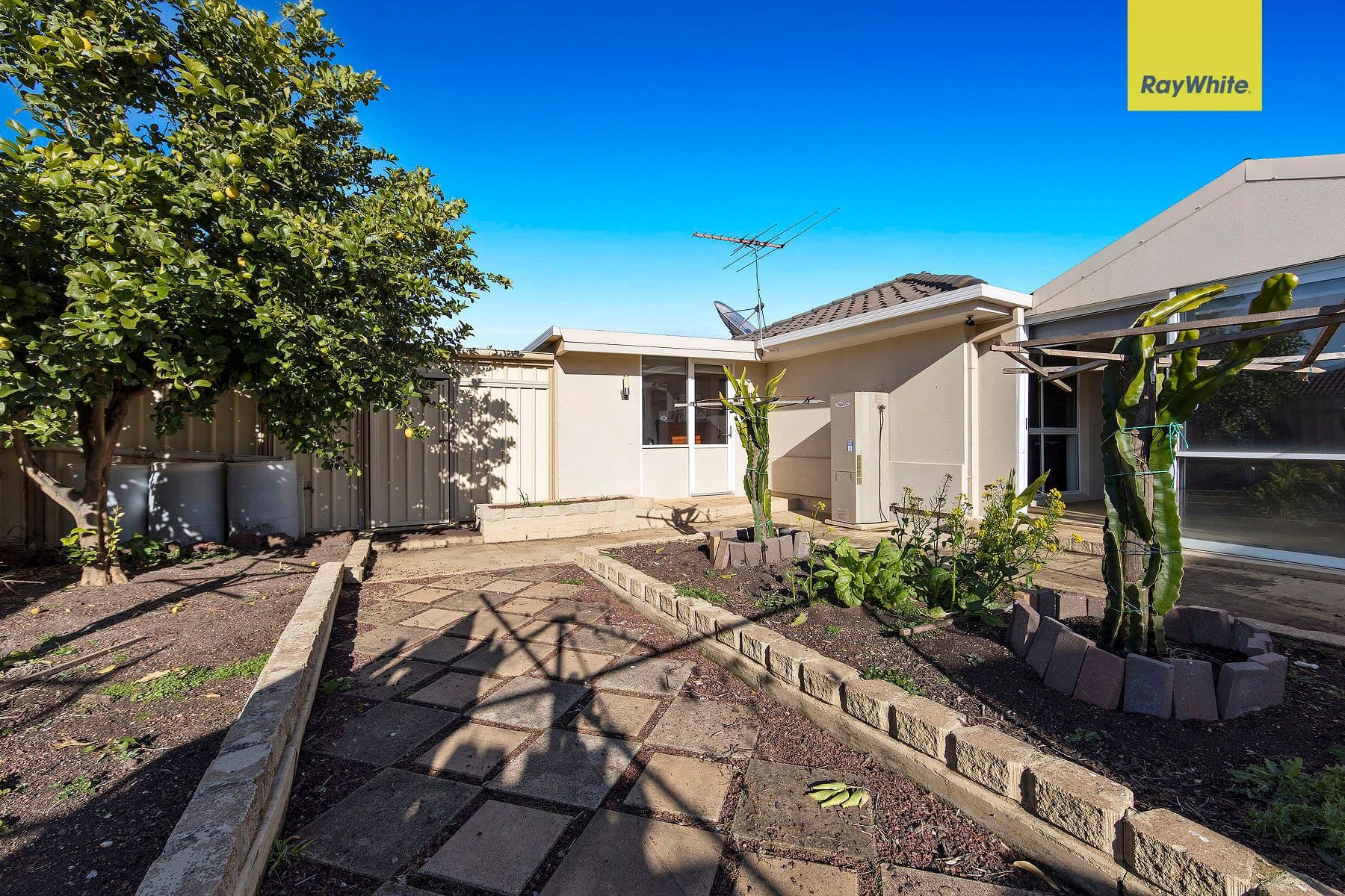 6 Quartz Street, Delahey VIC 3037, Delahey - Thumbnail 6