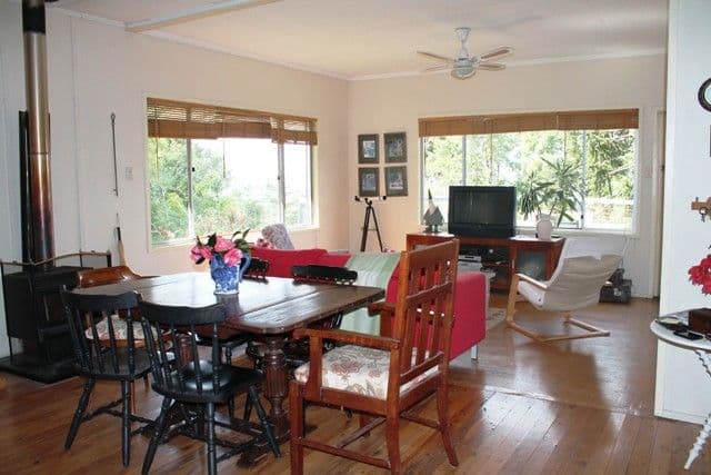 20 Palm Grove Avenue, EAGLE HEIGHTS QLD 4271, Eagle Heights - Thumbnail 2