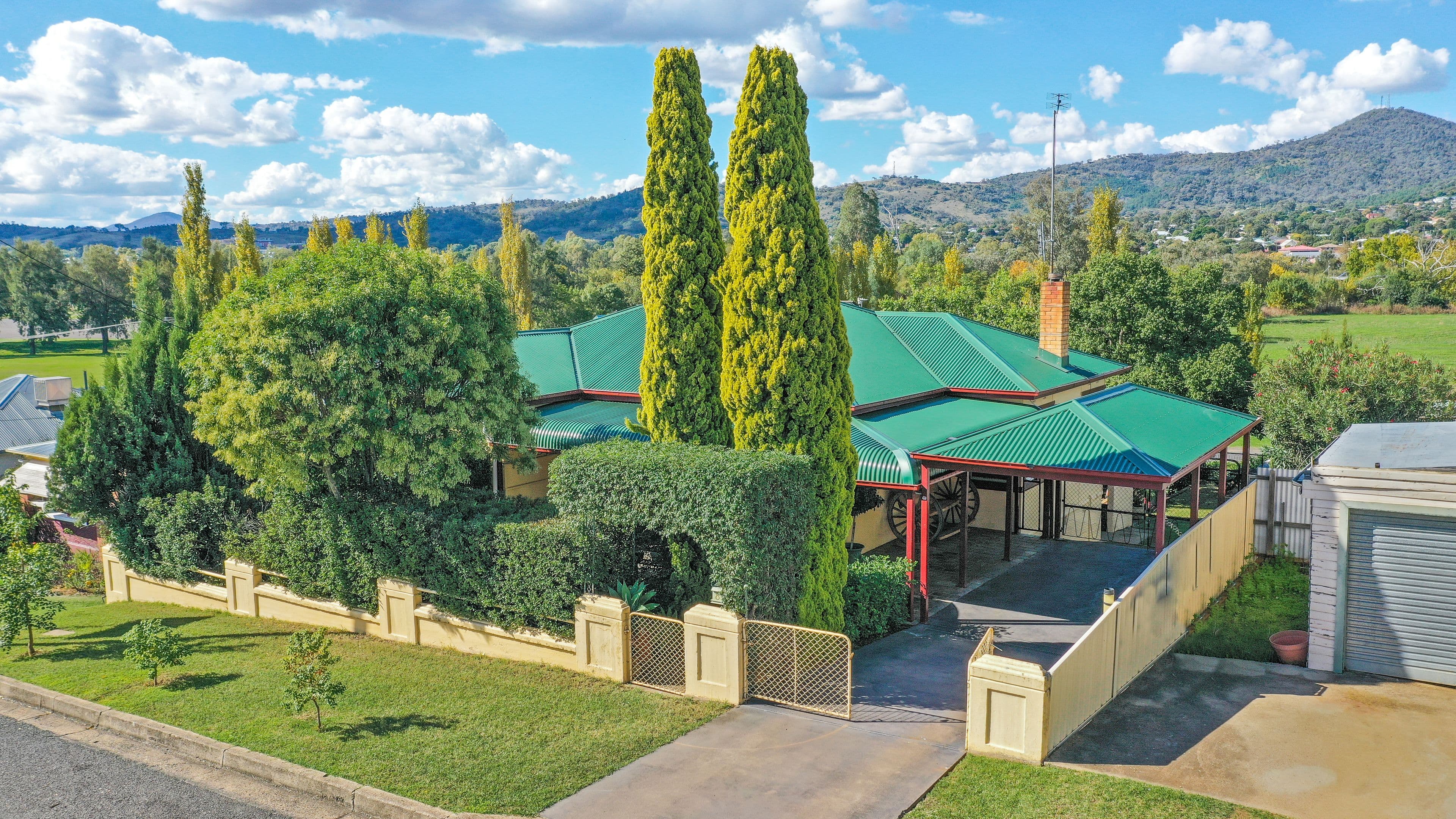 8 Church Street, Tamworth NSW 2340, West Tamworth - Image 1