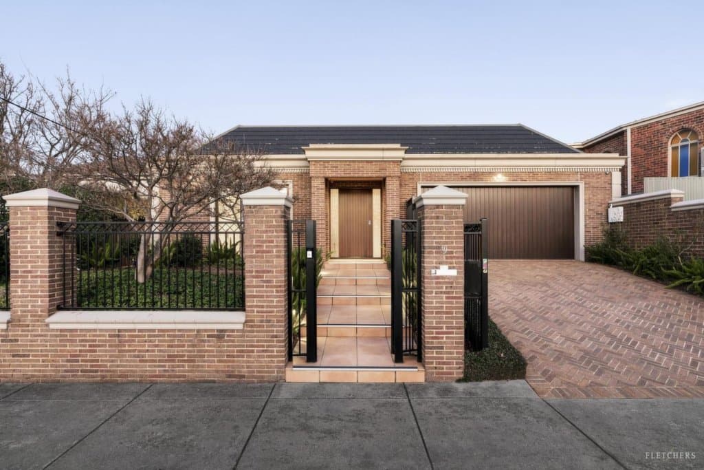 9 Macedon Avenue, Balwyn North - Image 1