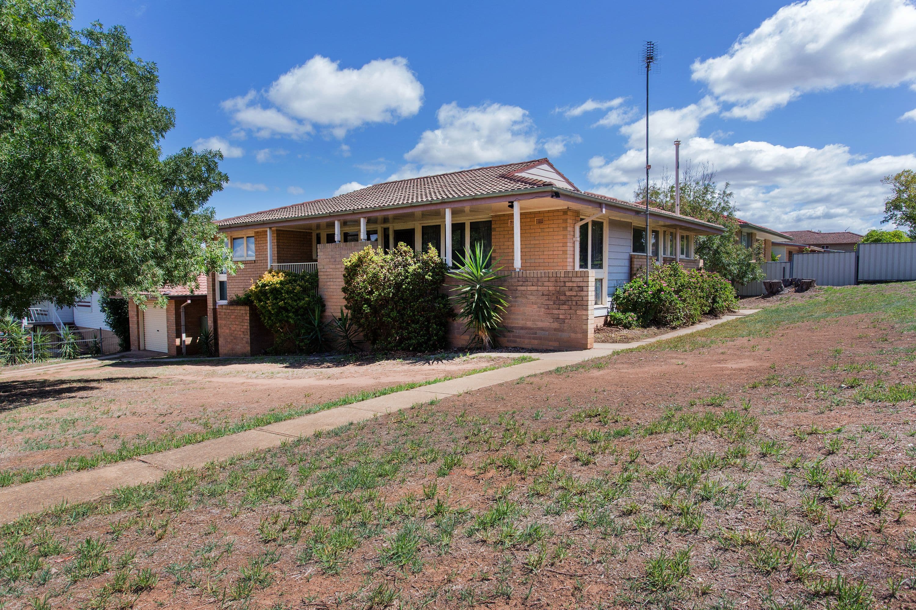 2 Berowra Street, Cowra NSW 2794, Cowra - Image 1