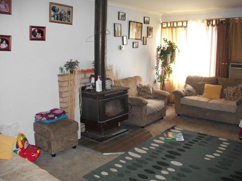 4 Sealey Street, Condobolin - Thumbnail 2
