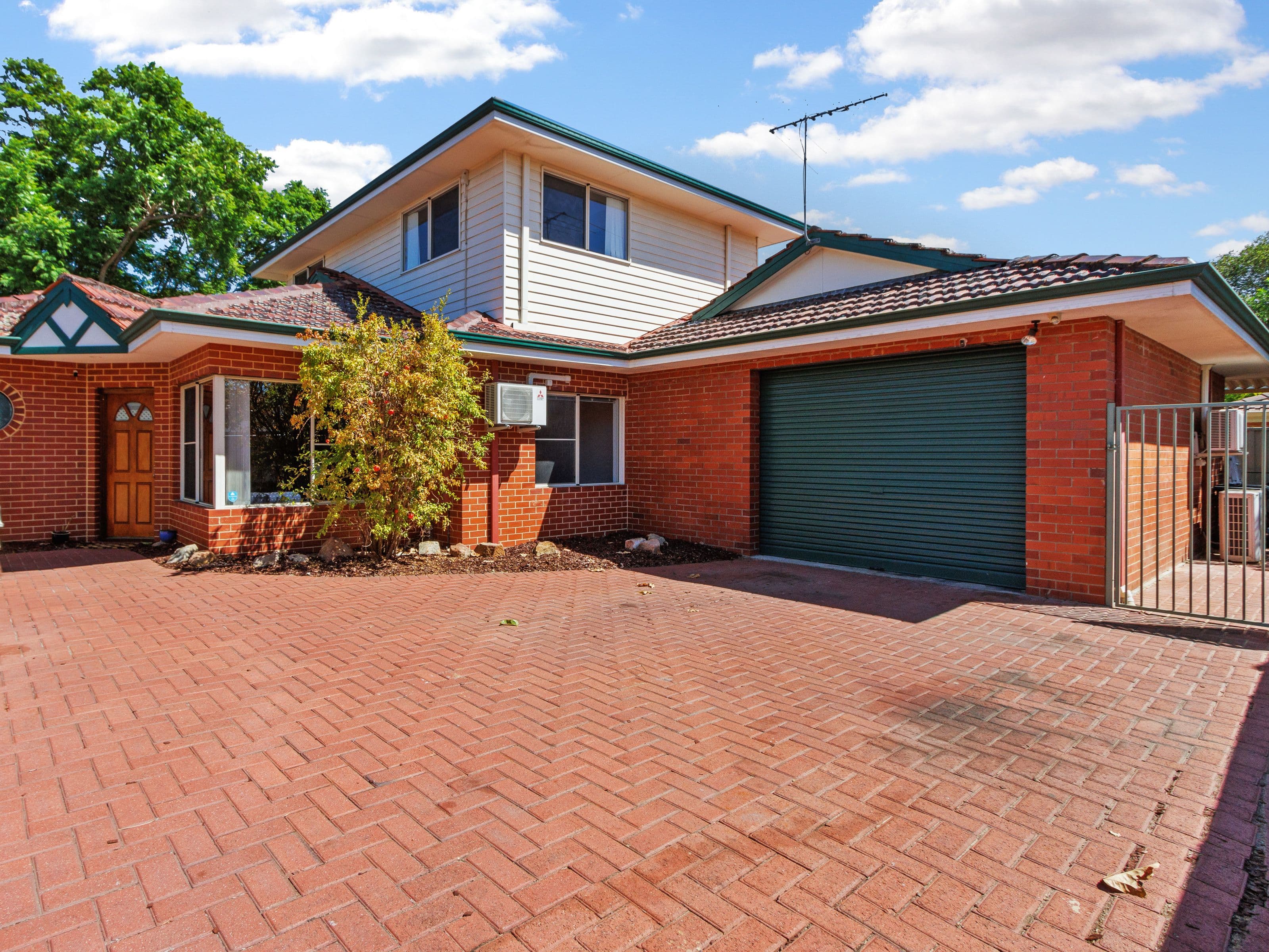 30 Conochie Crescent, Manning WA 6152, Manning - Thumbnail 2