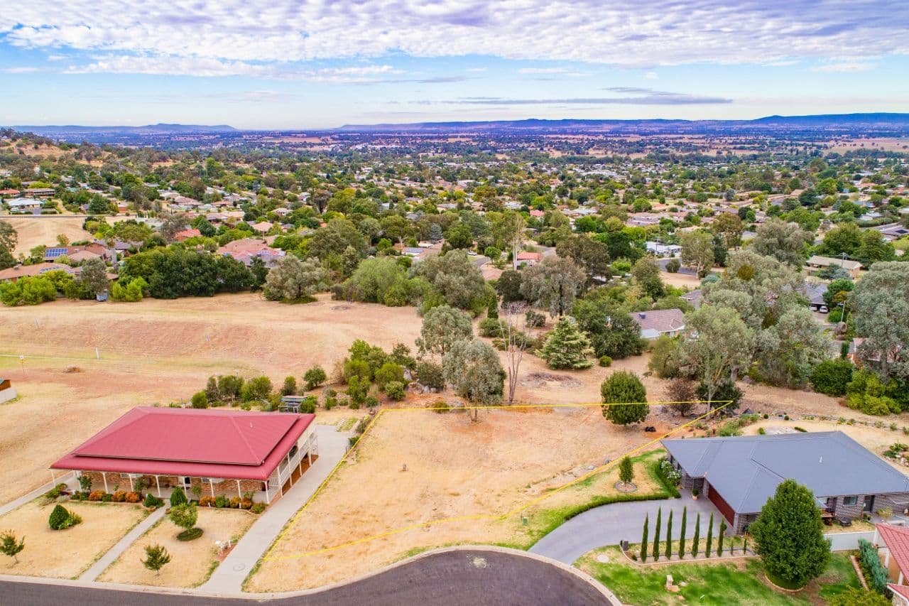 6 Paris Place, Cowra NSW 2794, Cowra - Image 1
