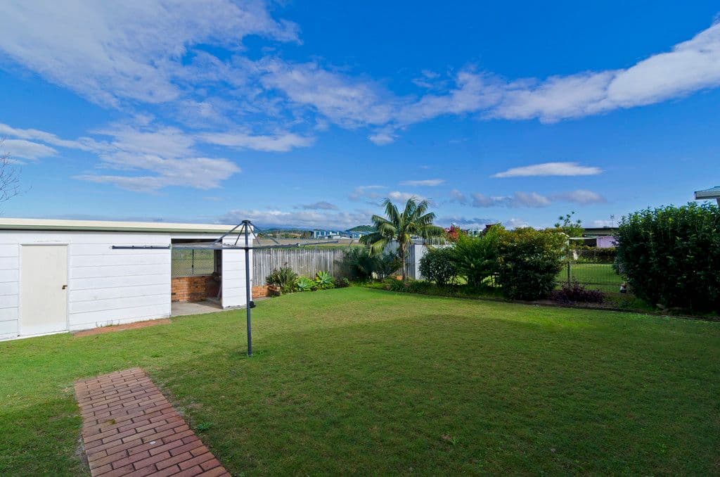 300 Adina Avenue, BILINGA QLD 4225, Bilinga - Thumbnail 2